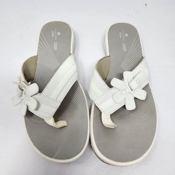 Clarks Cloudsteppers Womens Size 9 White Flower Thong Sandals Cushioned - Picture 10 of 10